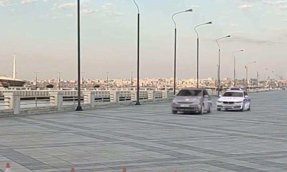Bakıda DYP-dən qaçan \\\"Prius\\\" dənizə düşdü? - VİDEO