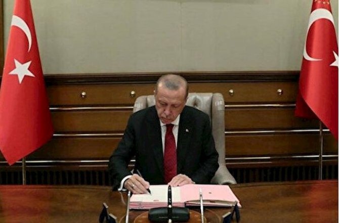 Ərdoğan Azərbaycanla bağlı saziş imzaladı