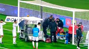 DƏHŞƏT! Futbolçu oyunda öldü - 18+VİDEO