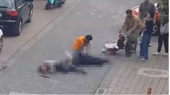 Küçənin ortasında dəhşətli anlar: Arvadını kişiylə tutan ər görün nə etdi +FOTOLAR