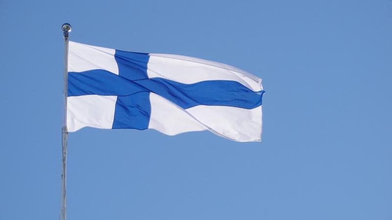 Finlandiya Ukraynaya yardımla bağlı ölkənin mövqeyini izah edib