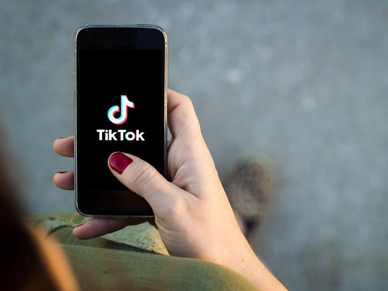 Tiktokda biabırçı canlı açan qadın hamilə imiş - FOTO