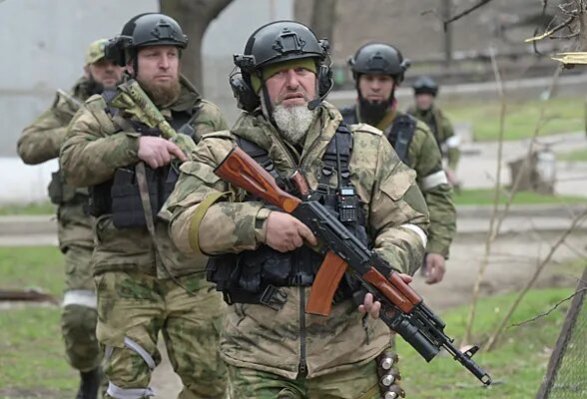 Kadırov çeçenlərin Ukraynaya göndərildiyini açıqlayıb