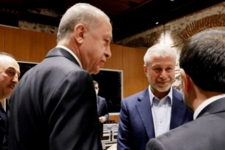 Abramoviç Türkiyədəki danışıqlardan qayıdıb