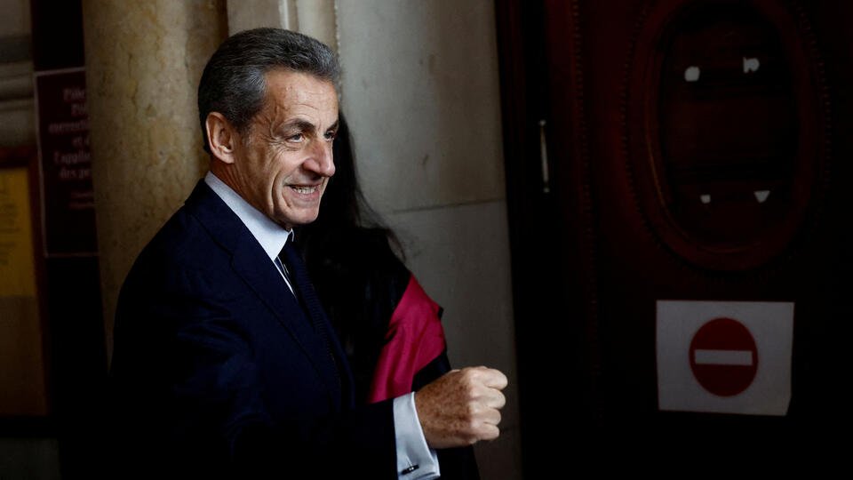 Sarkozi Ukraynanı NATO-ya daxil etməməyə çağırıb