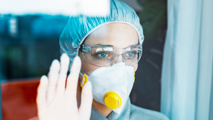 COVID-in yeni ştammı yayılır — Qapanma ola bilər? 