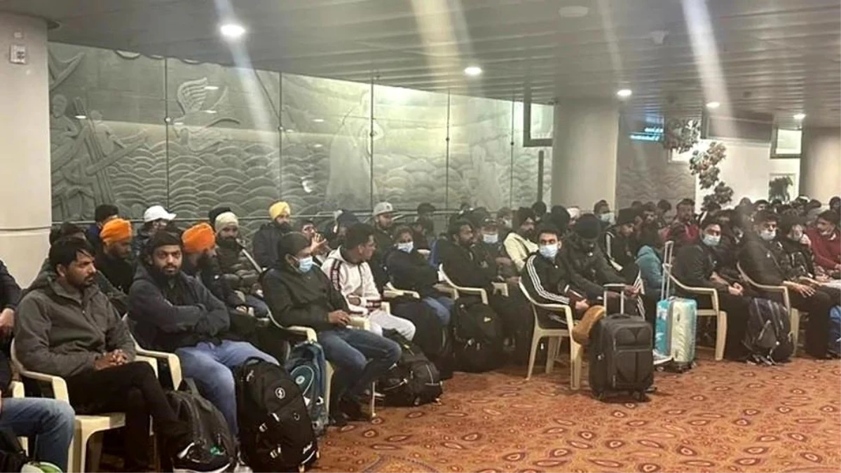 Hindistan vətəndaşlarını daşıyan təyyarə Fransada saxlanılıb