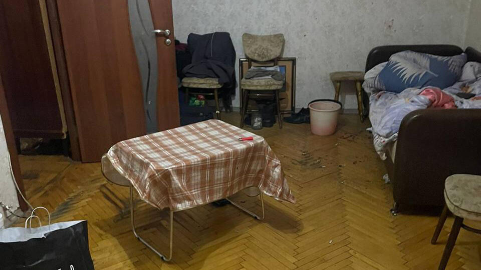 Sərxoş şəxs dostunu stulun ayağı ilə döyərək öldürüb
