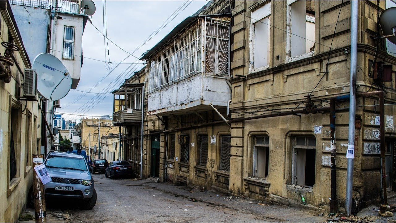 Cəsədi dənizə atılan və Bakıda adına küçə olan adam kimdir?   —   MARAQLI  TARİX