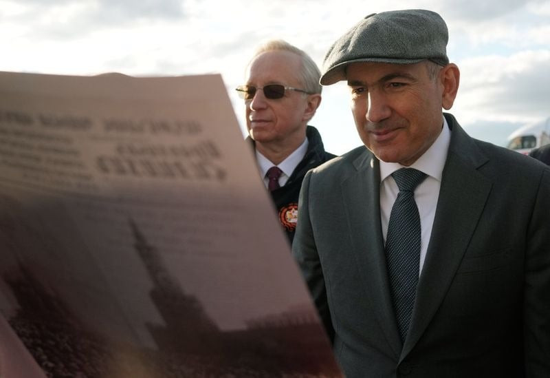 Rusiyaya səfərindən sonra yenidən məzuniyyətə çıxdı