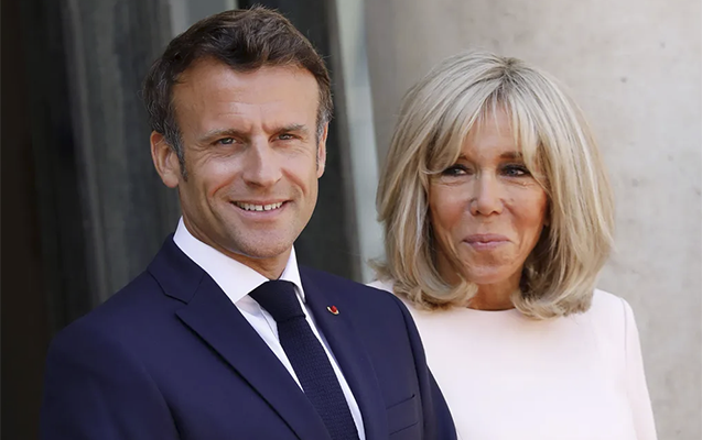 Makron həyat yoldaşından \"qisas aldı\" - VİDEO 