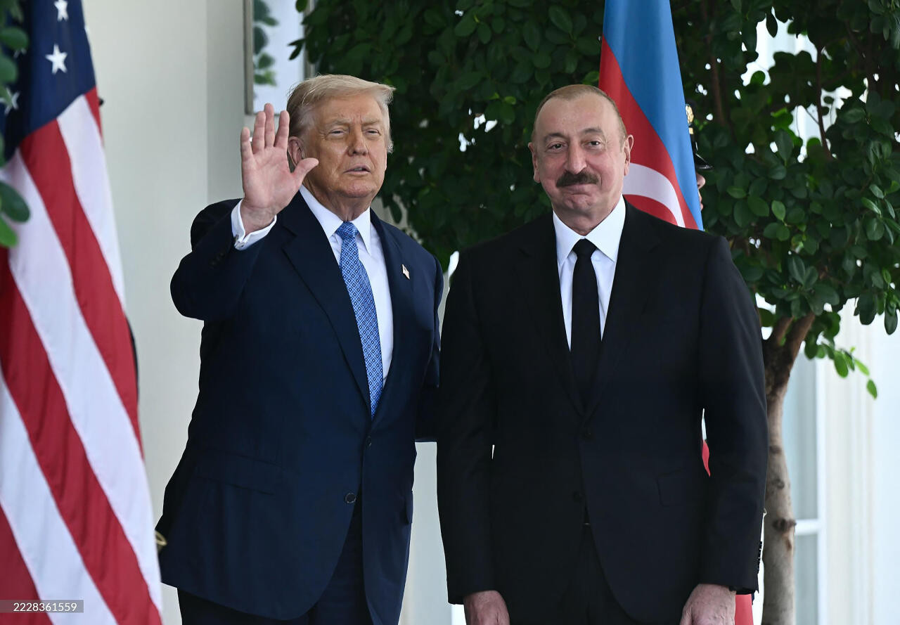 İlham Əliyev Ağ Evə getdi&nbsp;