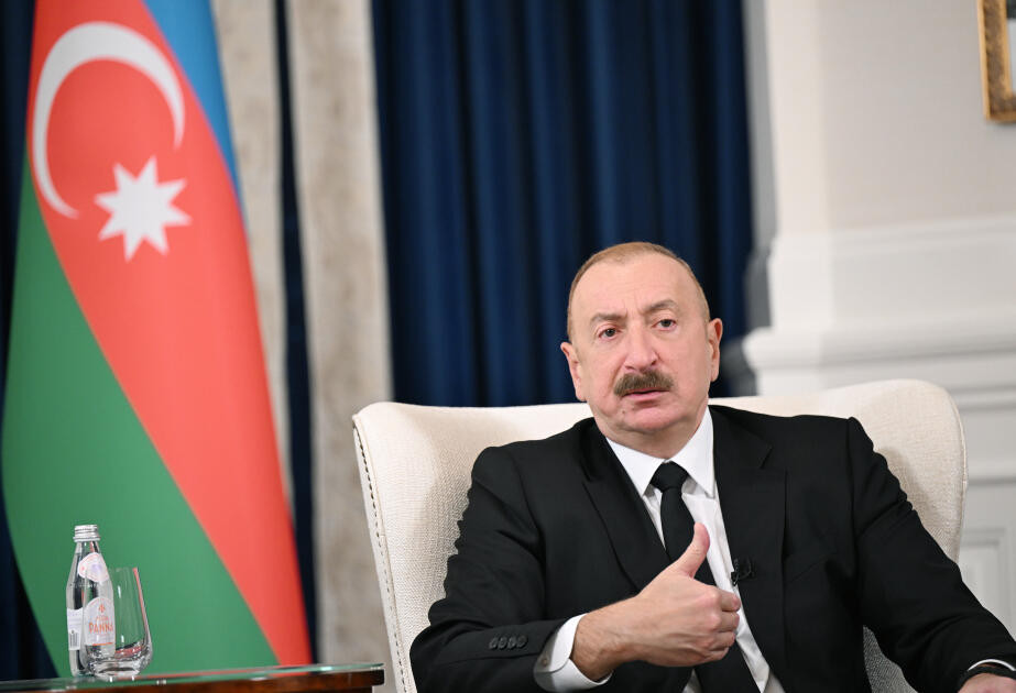 İlham Əliyev: Azərbaycan daha güclü mövqelərə malik tranzit ölkəyə çevrilməyə çalışır