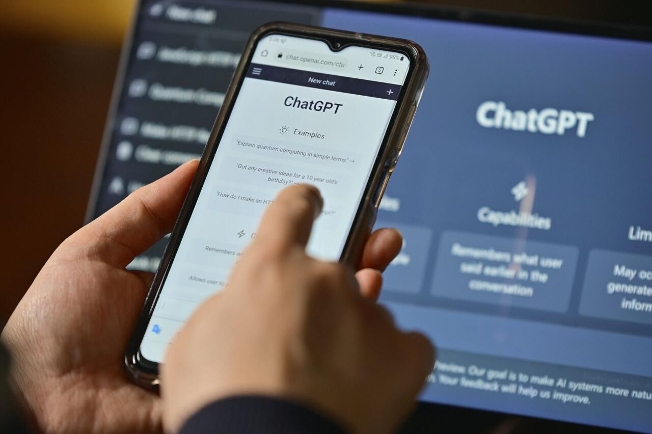 \"ChatGPT\" insanları dəli etməyə başlayıb - \"Süni intellekt psixozu\"