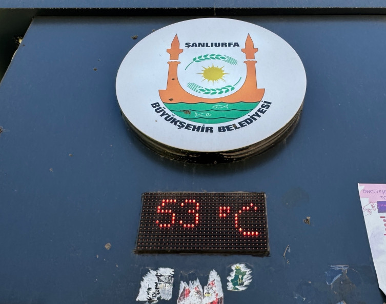 53 dərəcə isti şəhəri boşaldıb