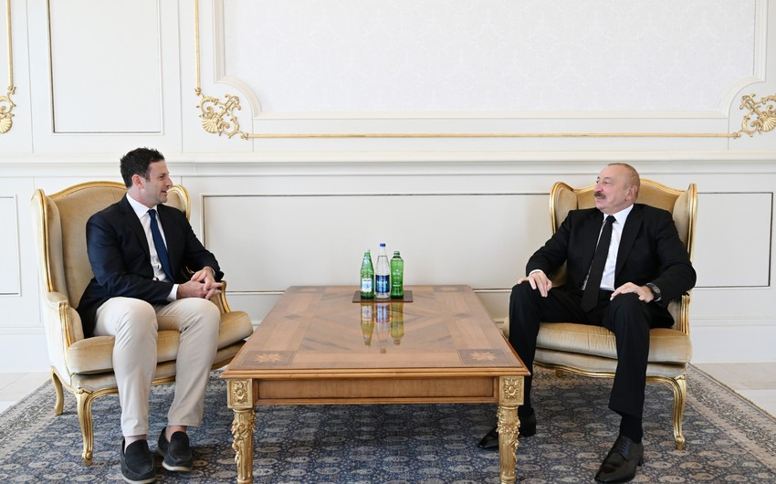 İlham Əliyev “The Goldman Sachs Group Inc.” şirkətinin qlobal məsələlər üzrə prezidentini qəbul edib