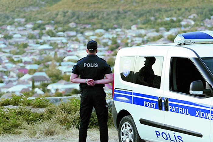 Məktəbli qıza cinsi zorakılıqda şübhəli bilinən 4 nəfər həbs edilib