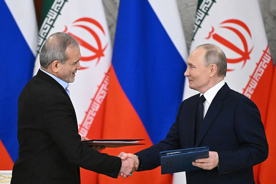 İran prezidenti Putinlə nə haqda danışıb?