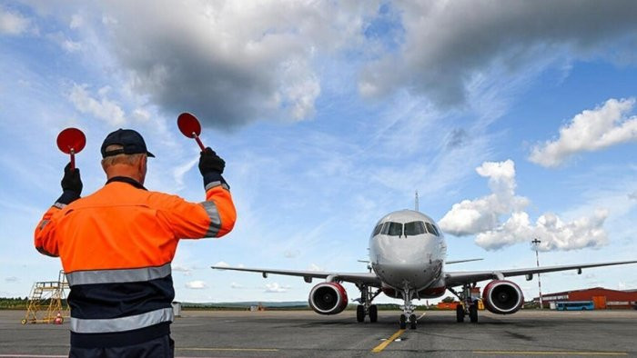 Rusiyadan Bakıya&nbsp; 1.5 milyon&nbsp; gətirmək istəyək CÜTLÜK TUTULDU
