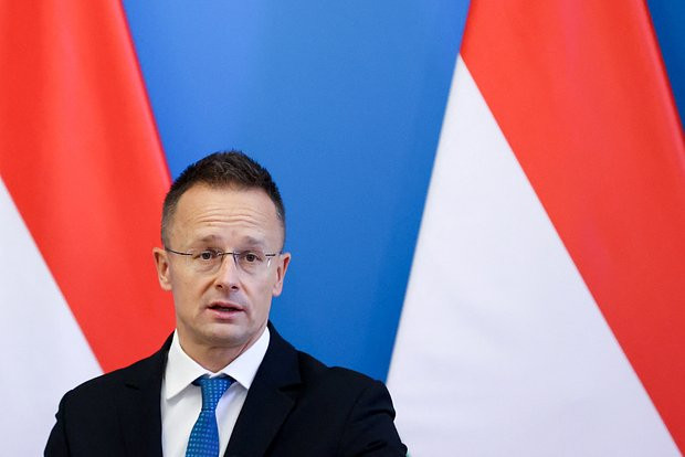 Macarıstan Ukraynanın Aİ-yə daxil olması ilə bağlı mövqeyini açıqlayıb