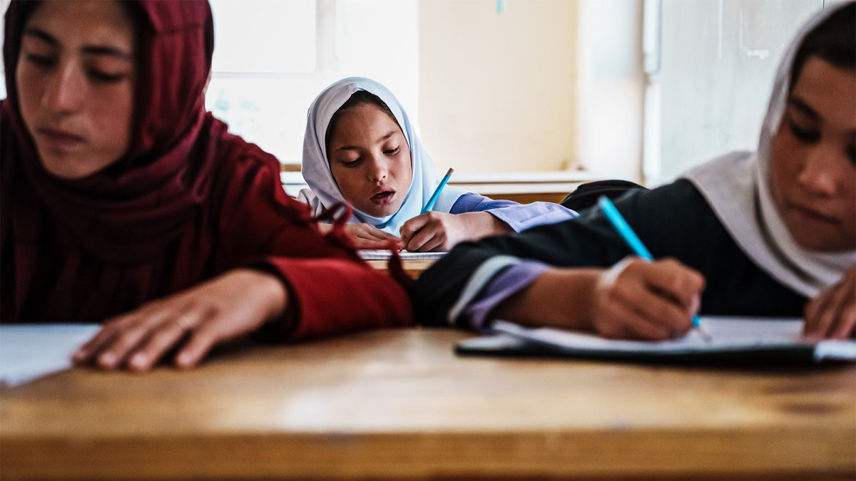 Talibandan şok! Qadınların yazdığı kitablar qadağan edildi&nbsp;