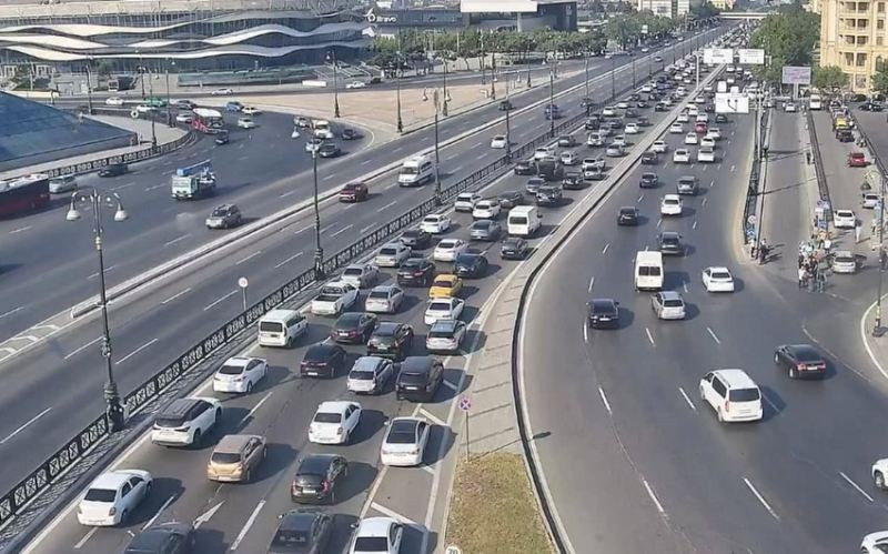 Bakıda bu yollarda sıxlıq var - SİYAHI