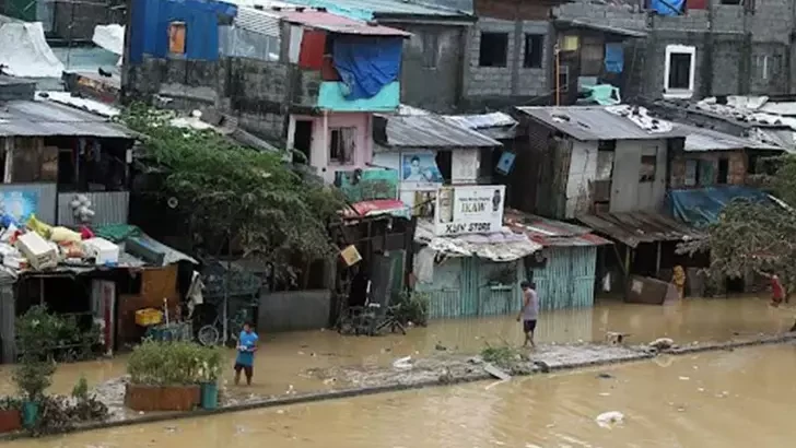 Filippində \"Raqasa\" tayfunu xəbərdarlığı