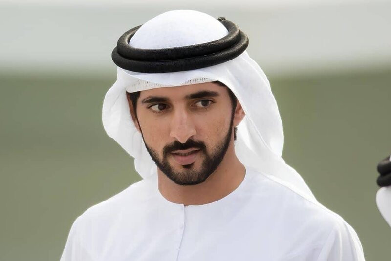 Sakit-səssiz Bakıdakı parada gəlib-gedən ərəb şəhzadə kimdir?&nbsp;