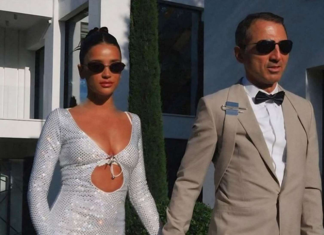 Adnanın həyat yoldaşı Azərbaycandan getdi