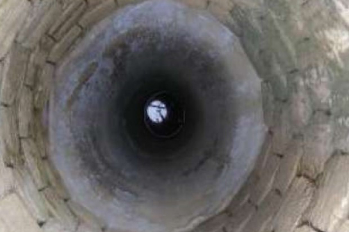 Uşaq quyuya düşüb öldü