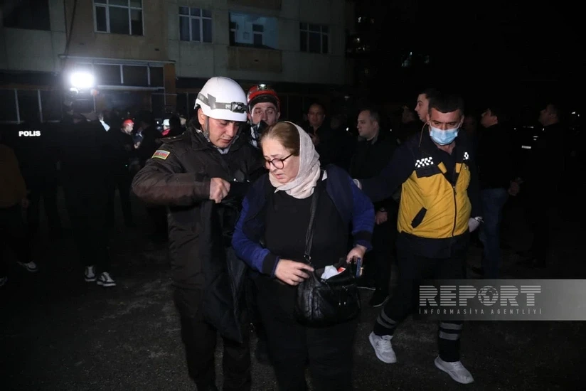 Yasamalda yaşayış binasında yanğın nəticəsində zəhərlənənlərin kimliyi məlum olub - SİYAHI