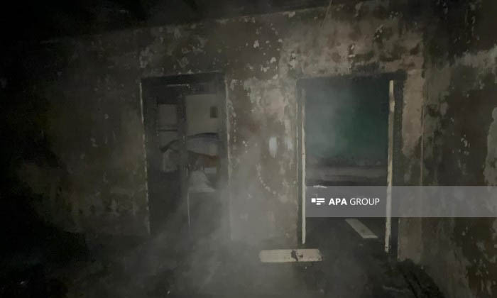 Ev yanıb kül oldu,kirayəşin xəstəxanaya düşdü