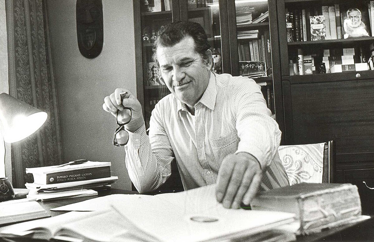 Onun yaşı niyə saxtalaşdırılıb? – Ziya Bünyadov haqda dəhşətli faktlar +VİDEO