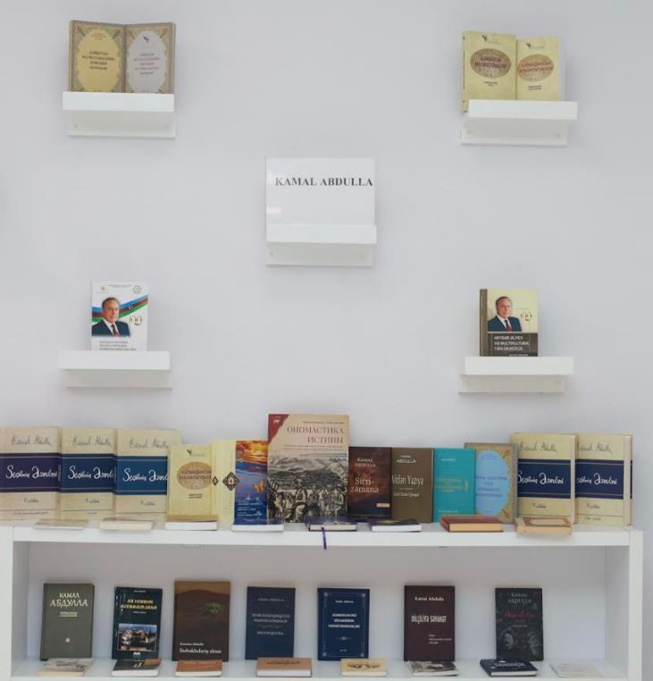 Xalq yazıçısı, akademik Kamal Abdullanın 75 illik yubileyi münasibətilə kitab sərgisi təşkil olunub