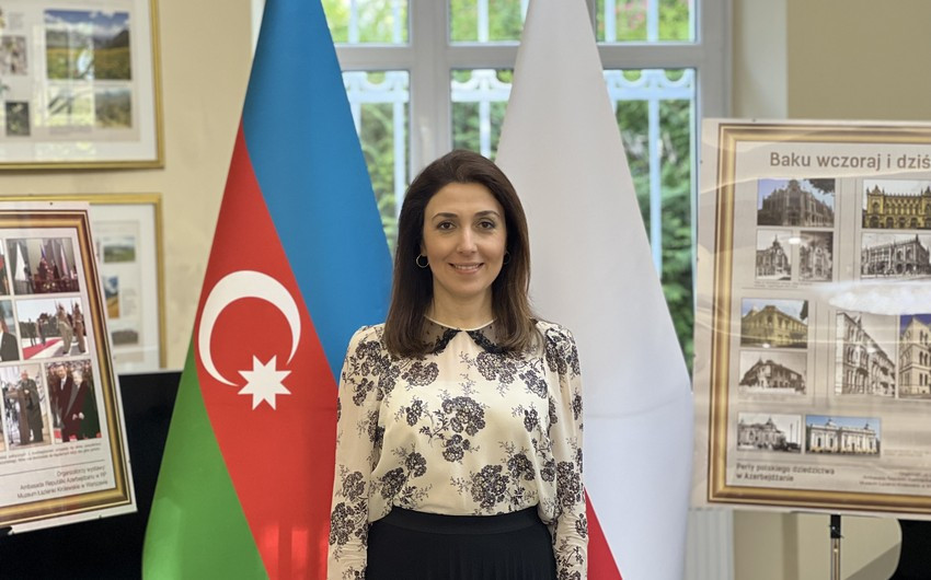 Bu xanım səfir niyə hamının maraq mərkəzindədir?