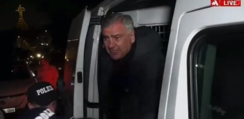 Paşinyan Kremlin əsəs adamını azad etdi: istintaq təcridxanasından ev dustaqlığına köçürüldü