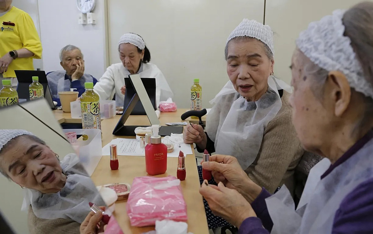 Bu ölkədə yaşı 100-dən çox olanların sayı 100 minə çatır - Əksəriyyəti qadınlardır