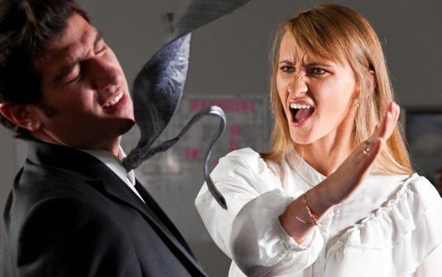 Sosioloq:\" Əgər, ailədə qadın kişini döyürsə, zorakılıq edirsə, o qadını...\"&nbsp; &nbsp;&nbsp;