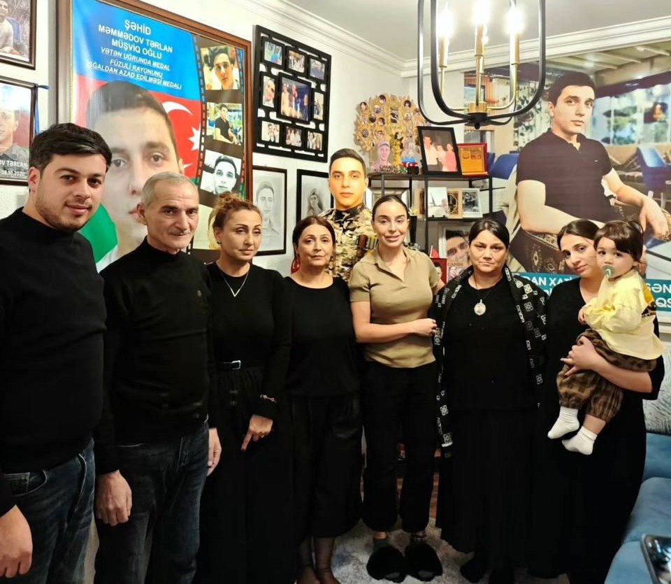 Leyla Əliyeva şəhid Tərlan Məmmədovun ailəsini ziyarət etdi&nbsp;