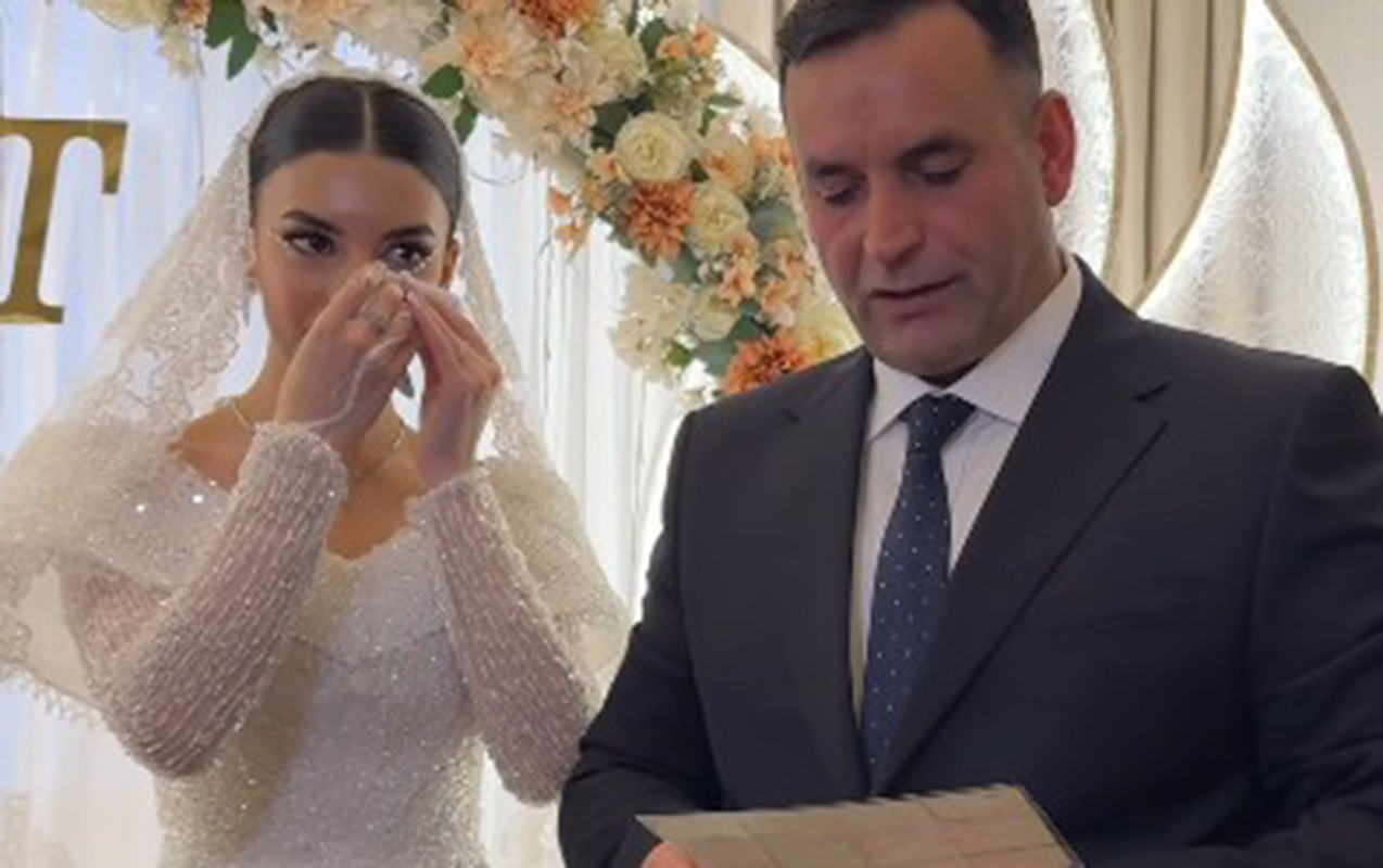 Qızı üçün yazdığı vəsiyyətnaməni toyunda oxudu - VİDEO 