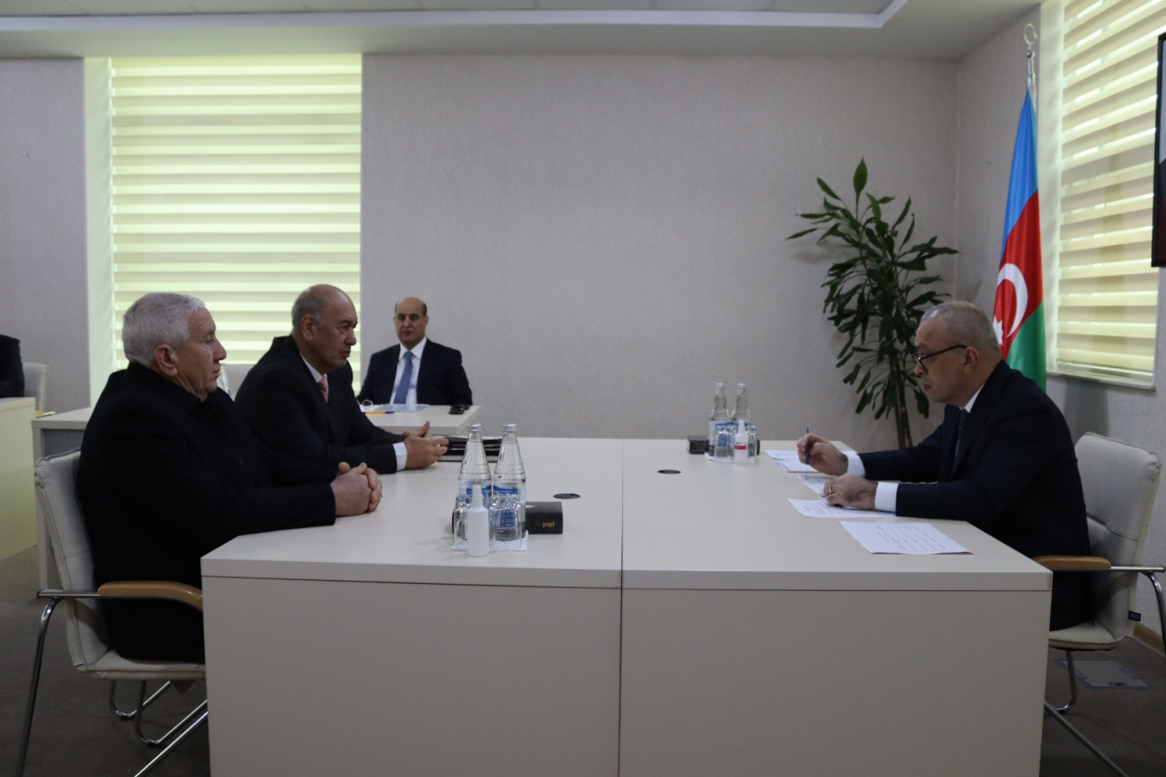 Zaur Mikayılov Ucarda vətəndaşları qəbul edib&nbsp;