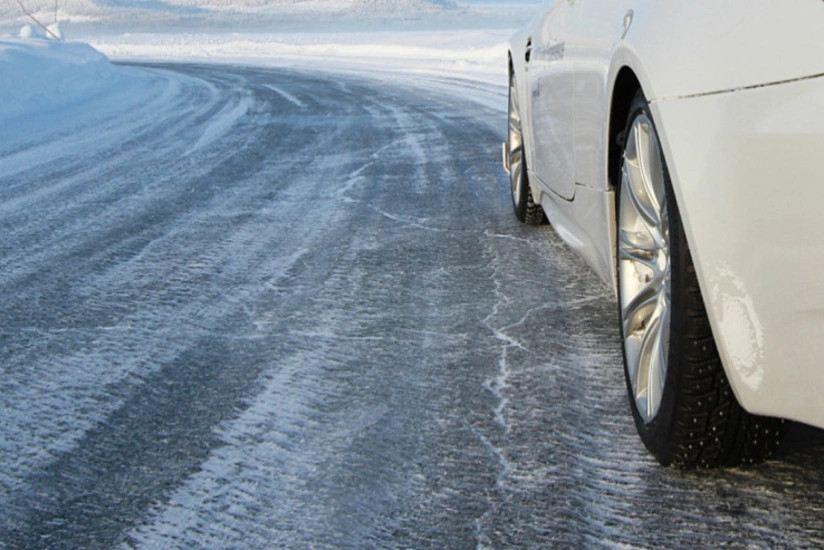 Polis yolların buz bağlaması ehtimalı ilə bağlı xəbərdarlıq edib