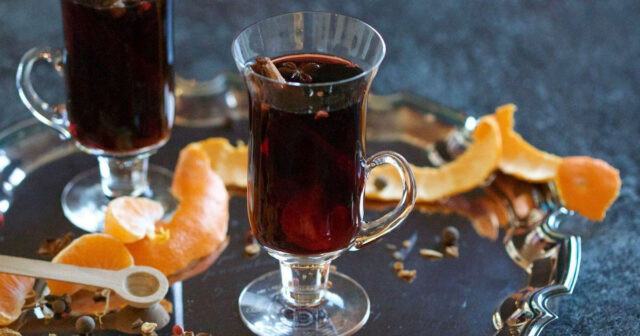 Şəkərsiz içkilər infarkt və insult riskini ARTIRIR