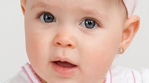 Qız uşaqlarının qulağının 5 yaşından tez deşilməsi TƏHLÜKƏLİDİR