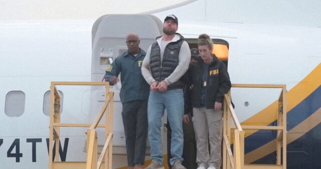 Keçmiş olimpiyaçı ABŞ-yə təhvil verildi – VİDEO 