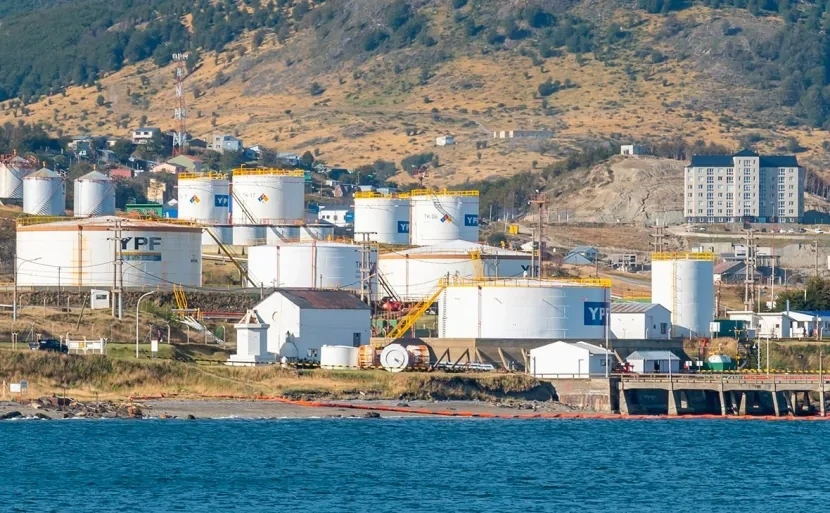 Fabrikdə GÜCLÜ PARTLAYIŞ 