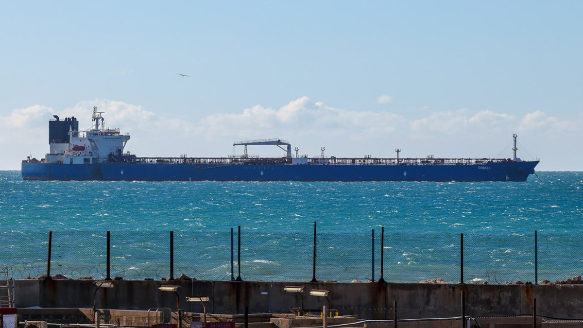 Fransa saxlanılan tankeri azad edəcək