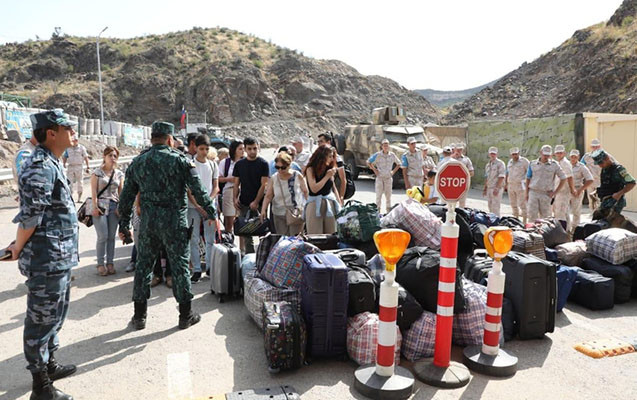 “Qarabağdan köçən ermənilər sərhəd bölgəsindən qaçırlar: Nə baş verir?”- Rey Kərimoğlu detalları açır&nbsp;&nbsp;