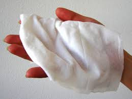 Dezinfeksiyaedici salfetlərlə silməməli olduğunuz 10 Əşya