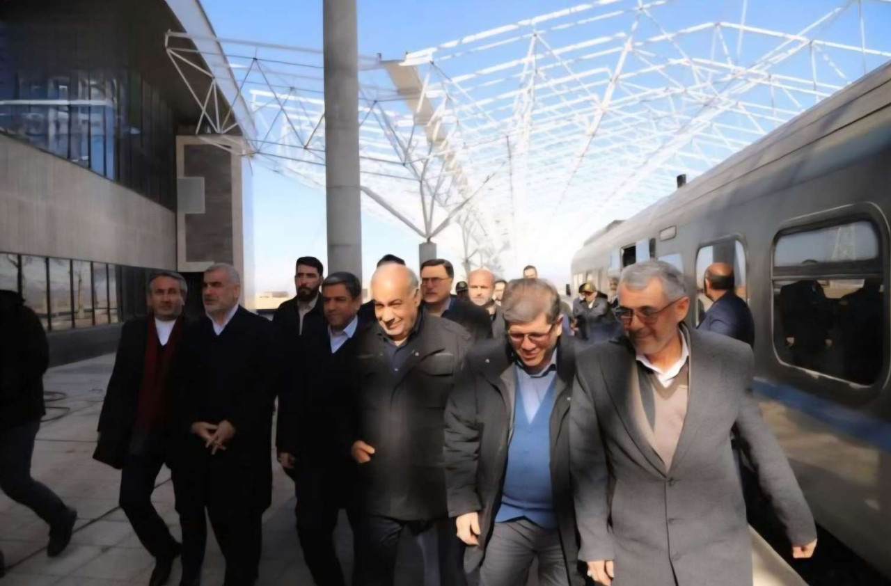 Ərdəbil dəmir yolu Azərbaycana birləşdiriləcək - Bazvənd 